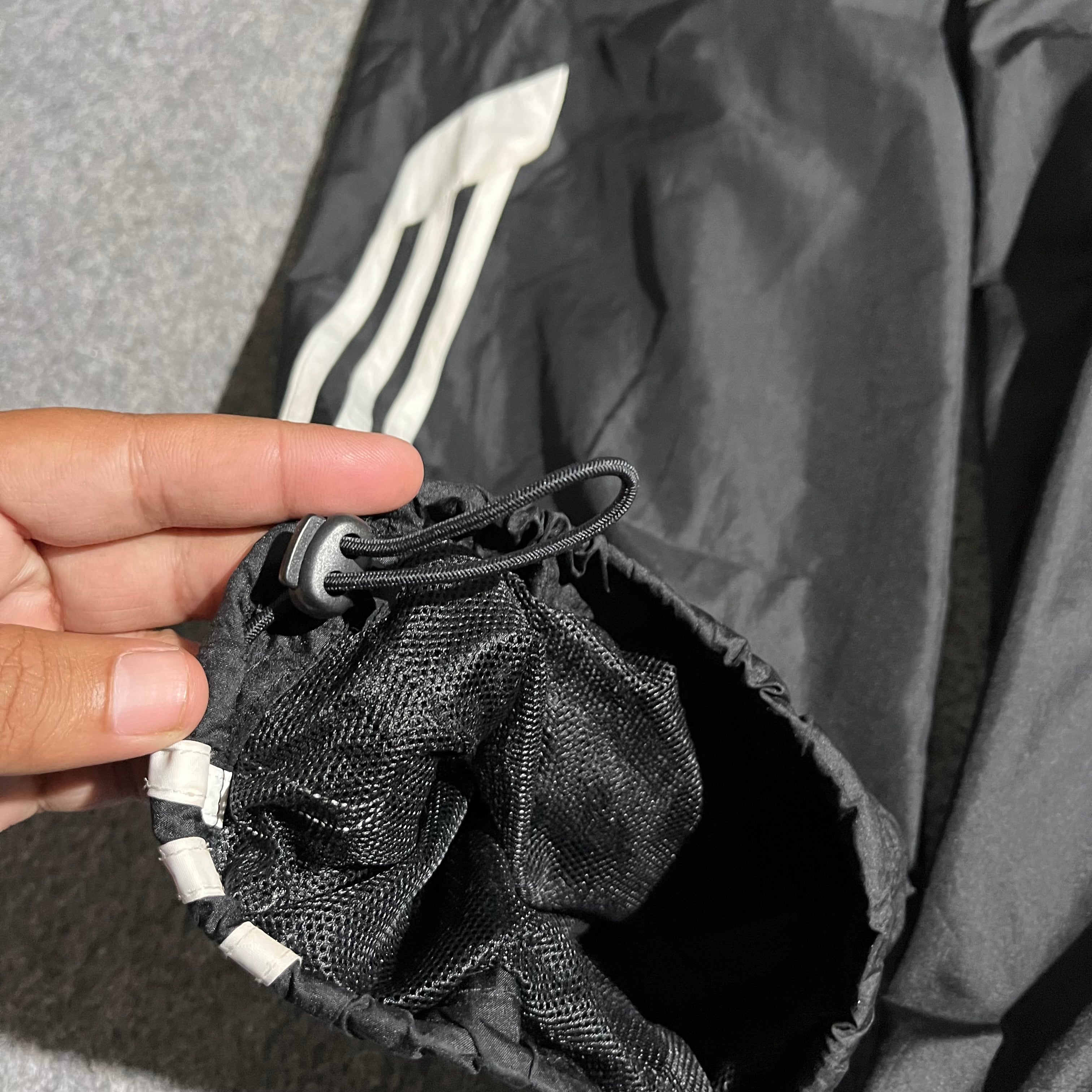 VINTAGE ADIDAS