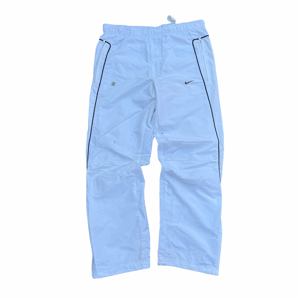 VINTAGE NIKE SUPER RARE (445)