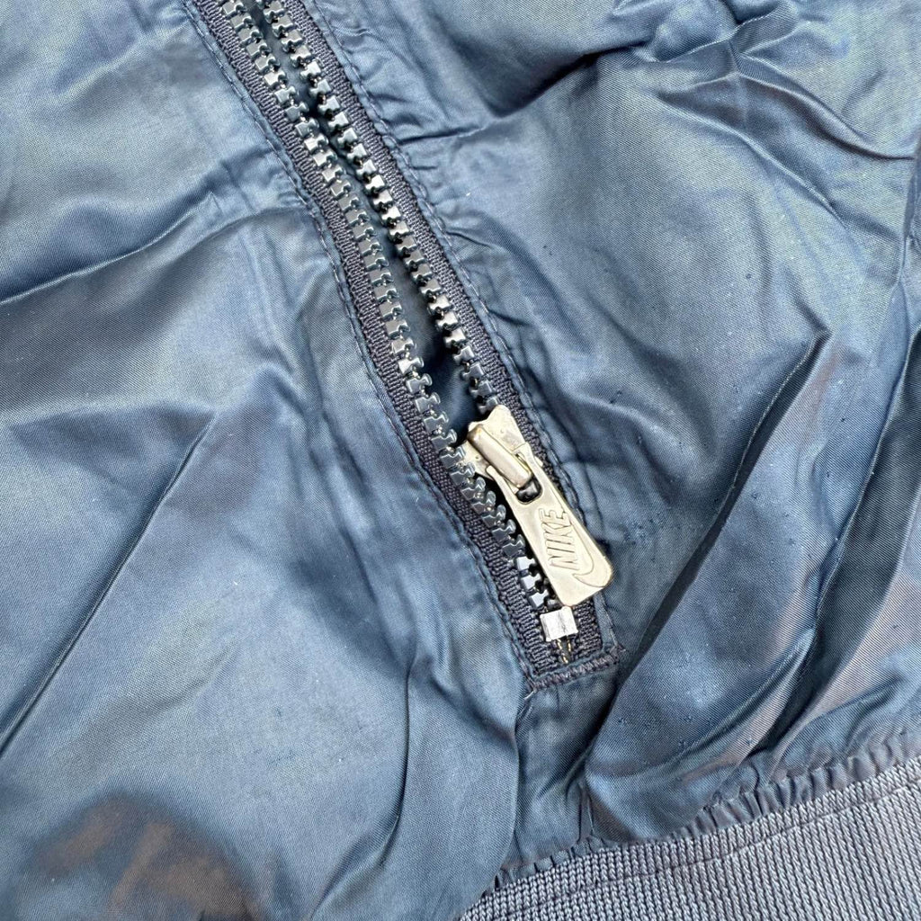 NIKE WINDCHEATER (498)