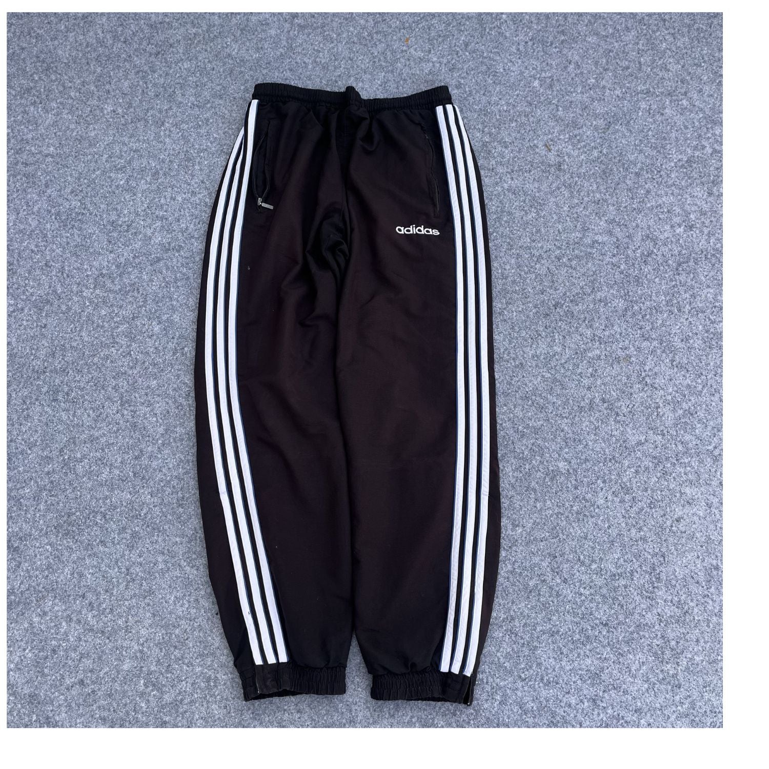 Adidas jogger (282)