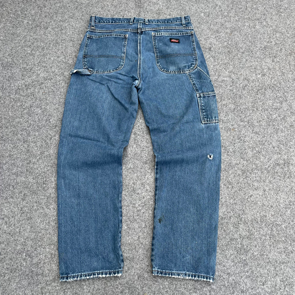 DICKIES (110)