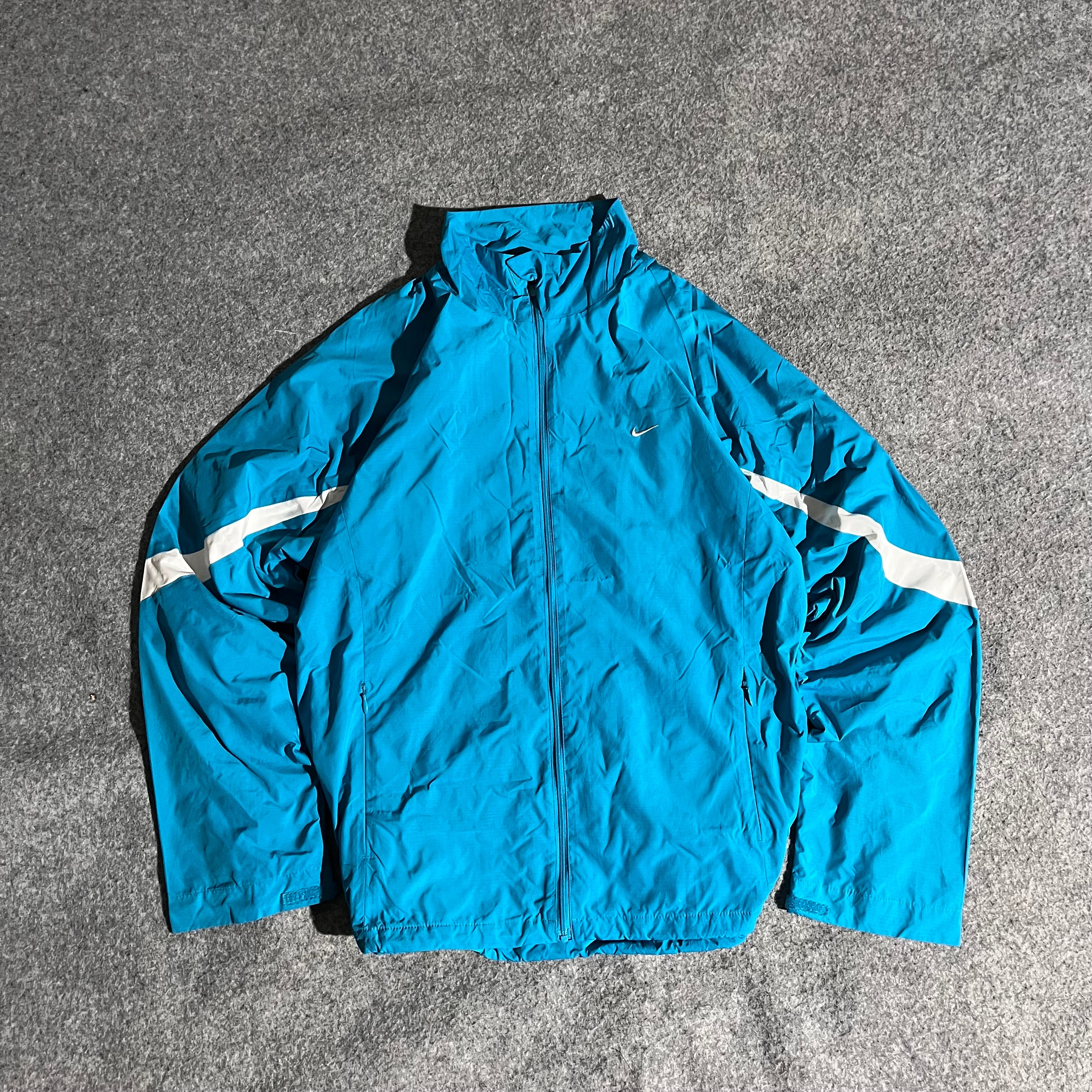 VINTAGE SKY NIKE