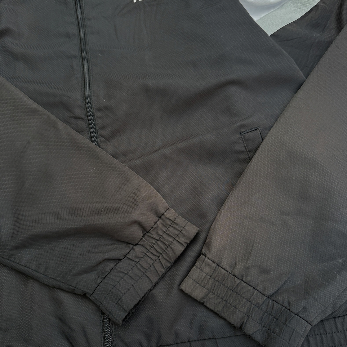 PUMA WINDCHEATER (630)