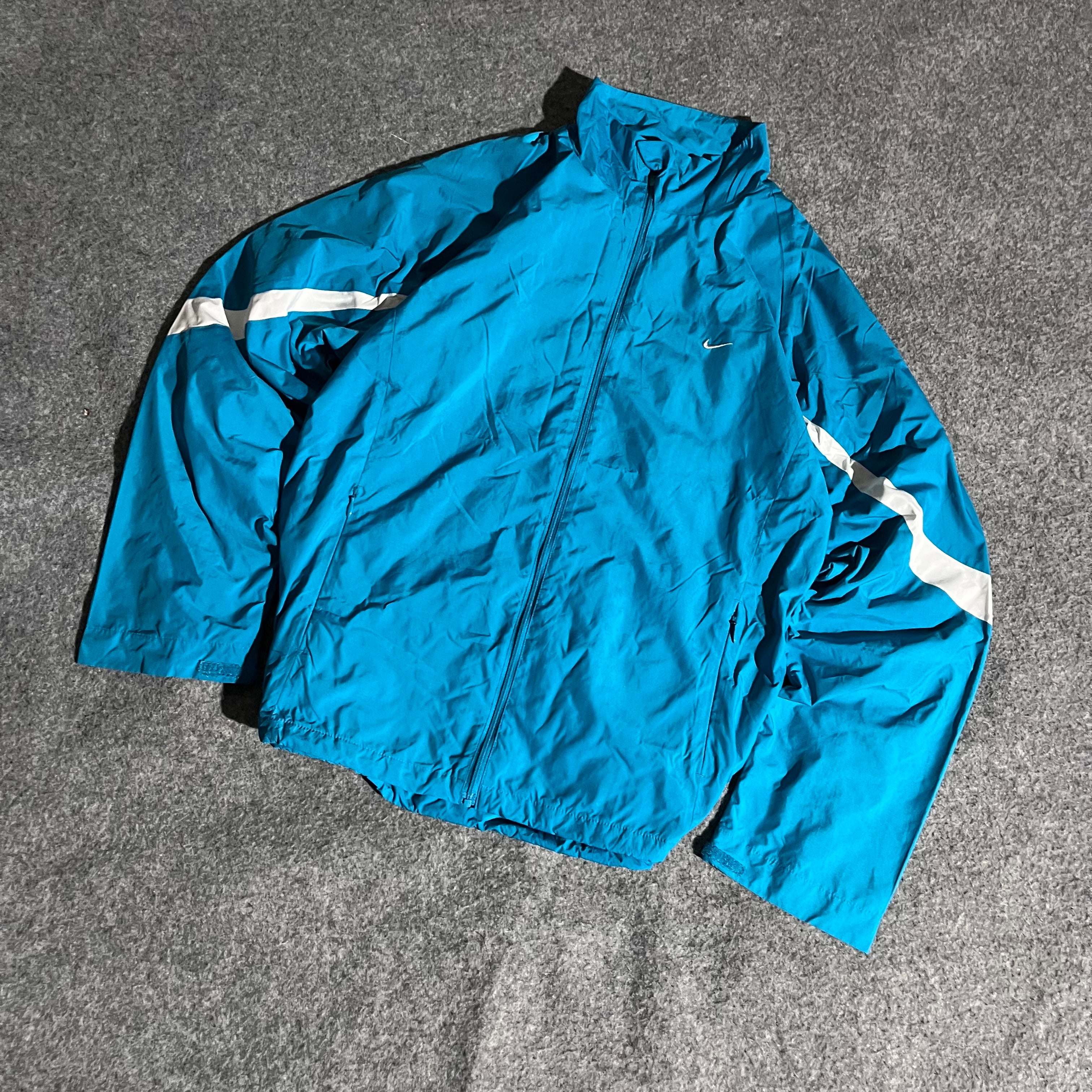 VINTAGE SKY NIKE