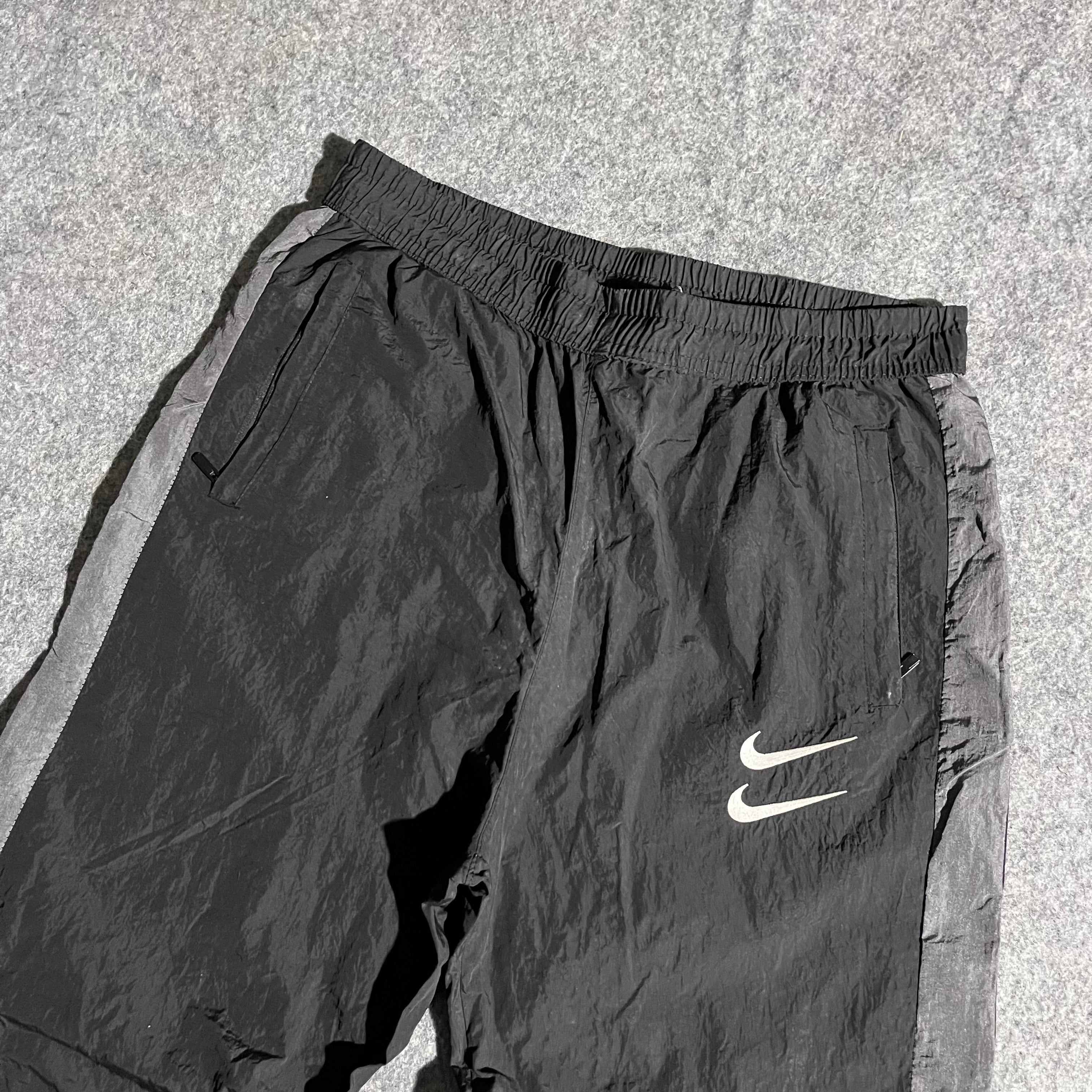BLACK NIKE JOGGER