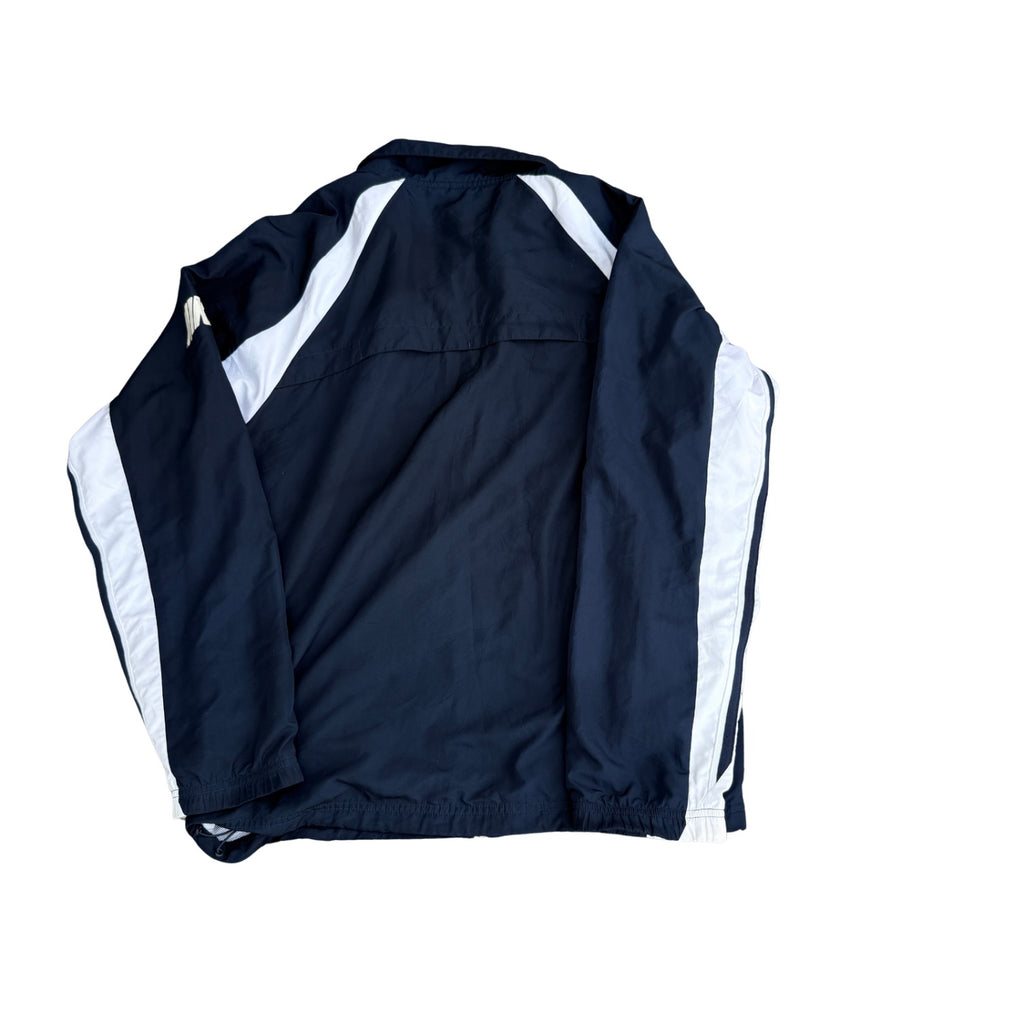 NIKE (64)