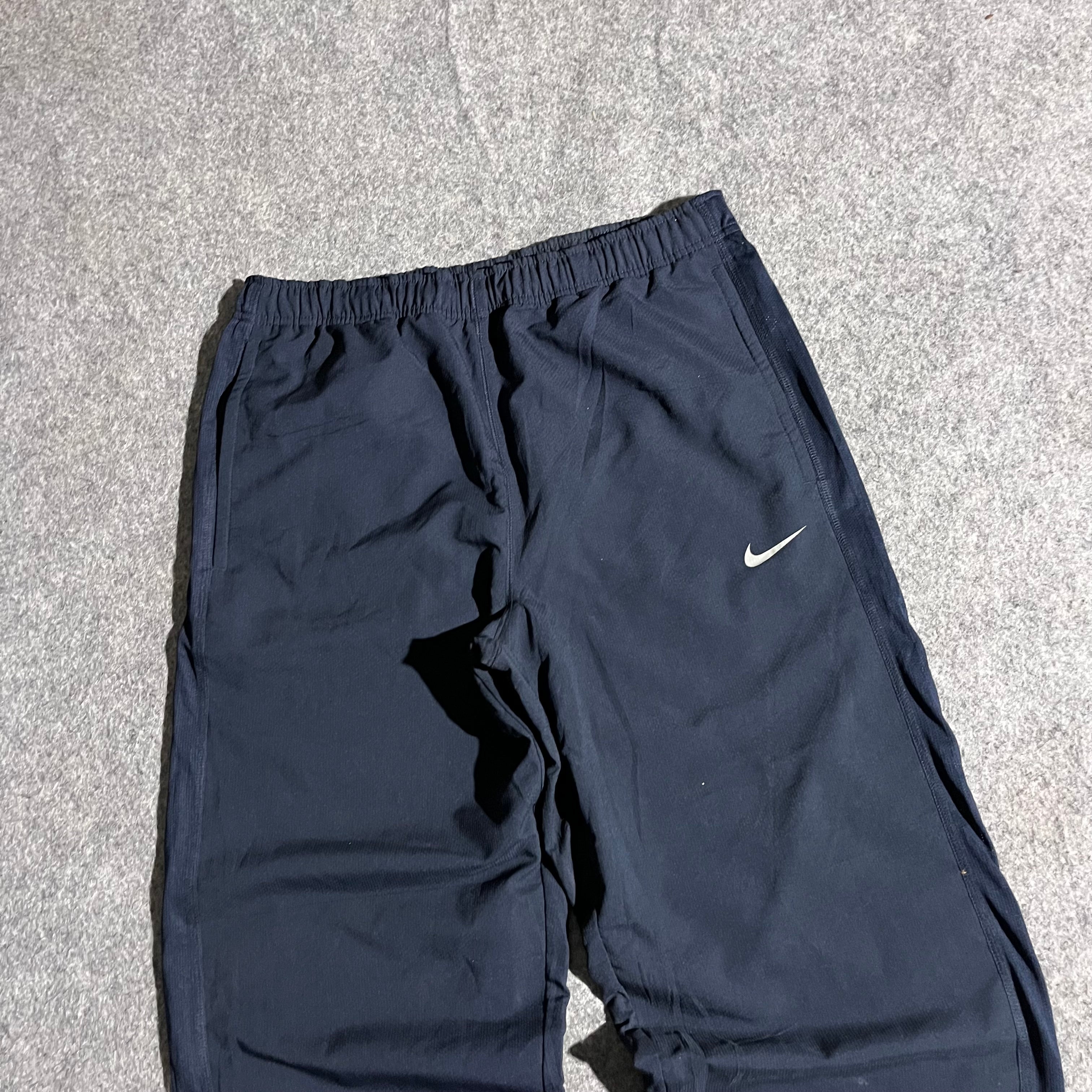NIKE BLUE