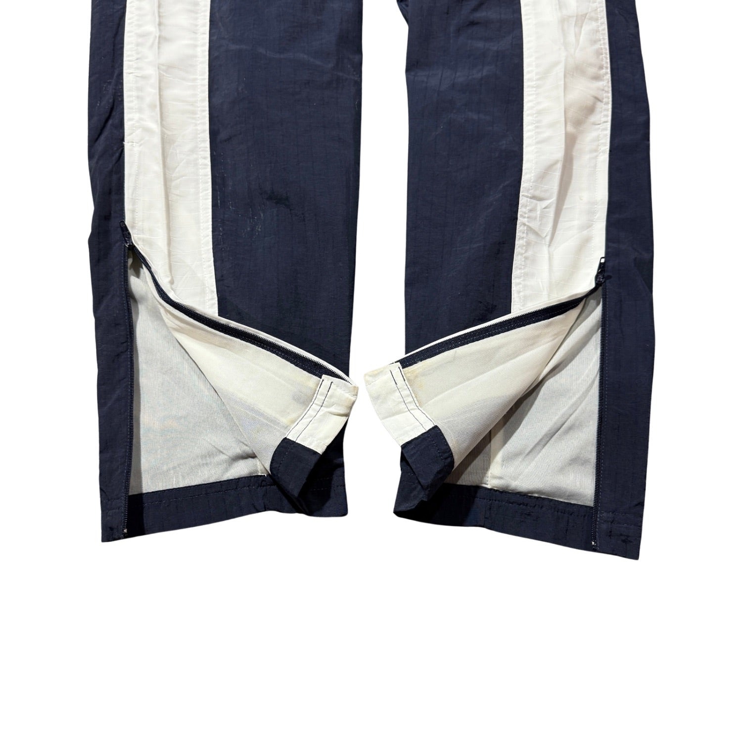 VINTAGE NIKE (RARE )(143)