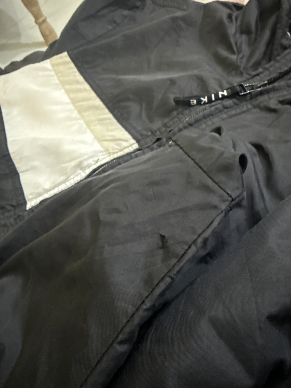 NIKE WINDCHEATER (668)