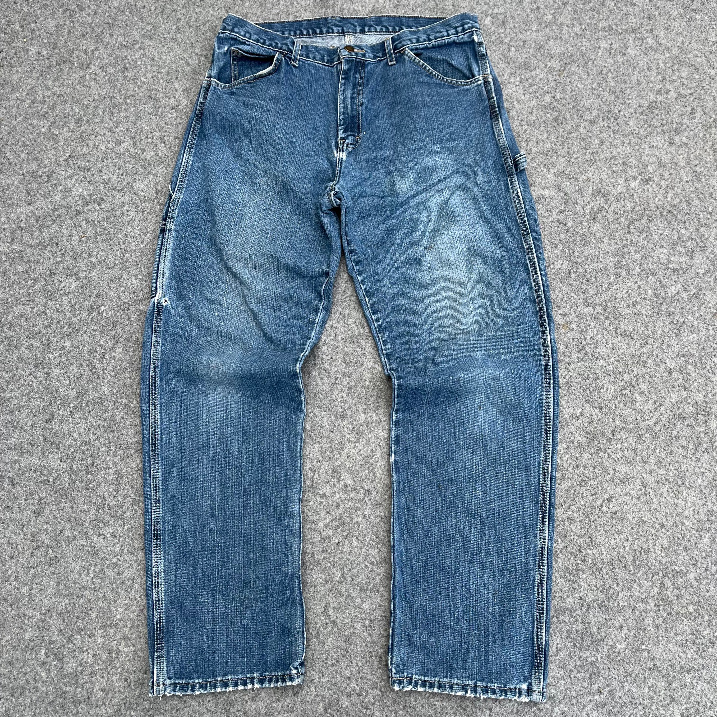 DICKIES (110)
