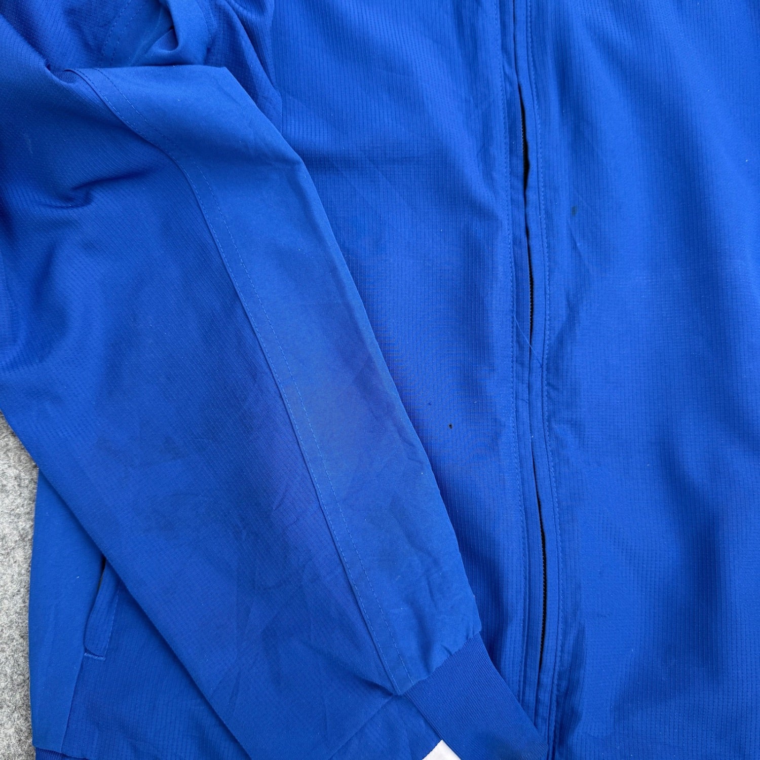 ADIDAS WINDCHETER (126)