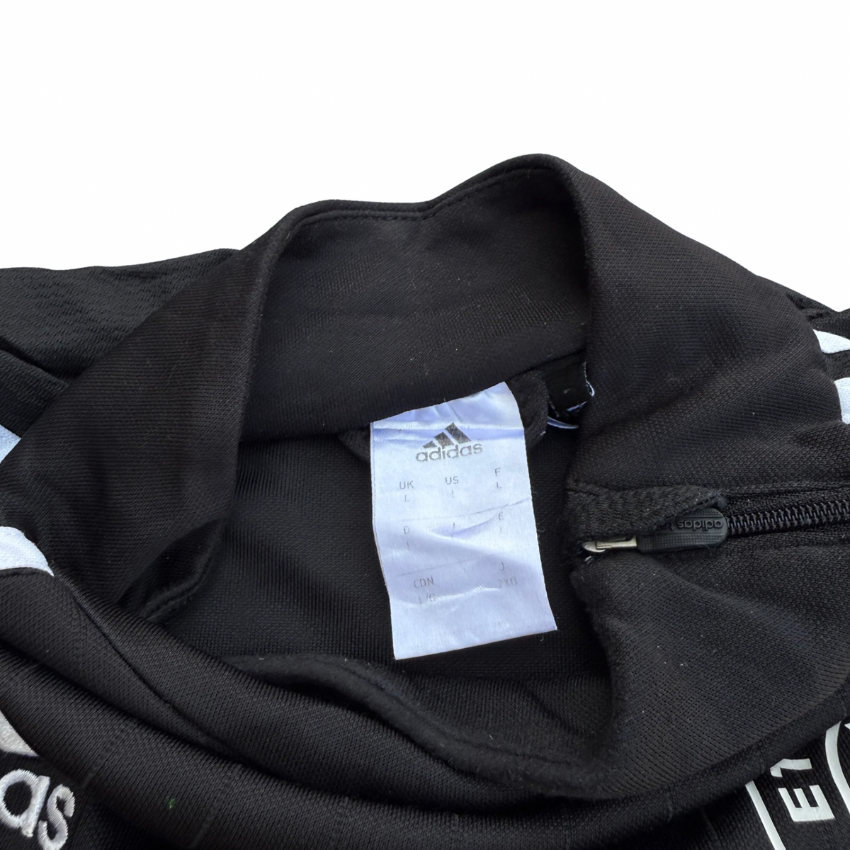 ADIDAS TRAINING JACKET (756)