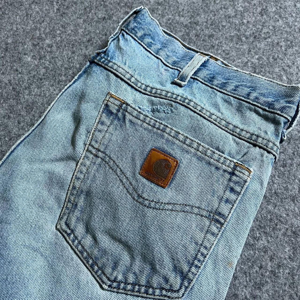 LIGHT WASH CARHARTT