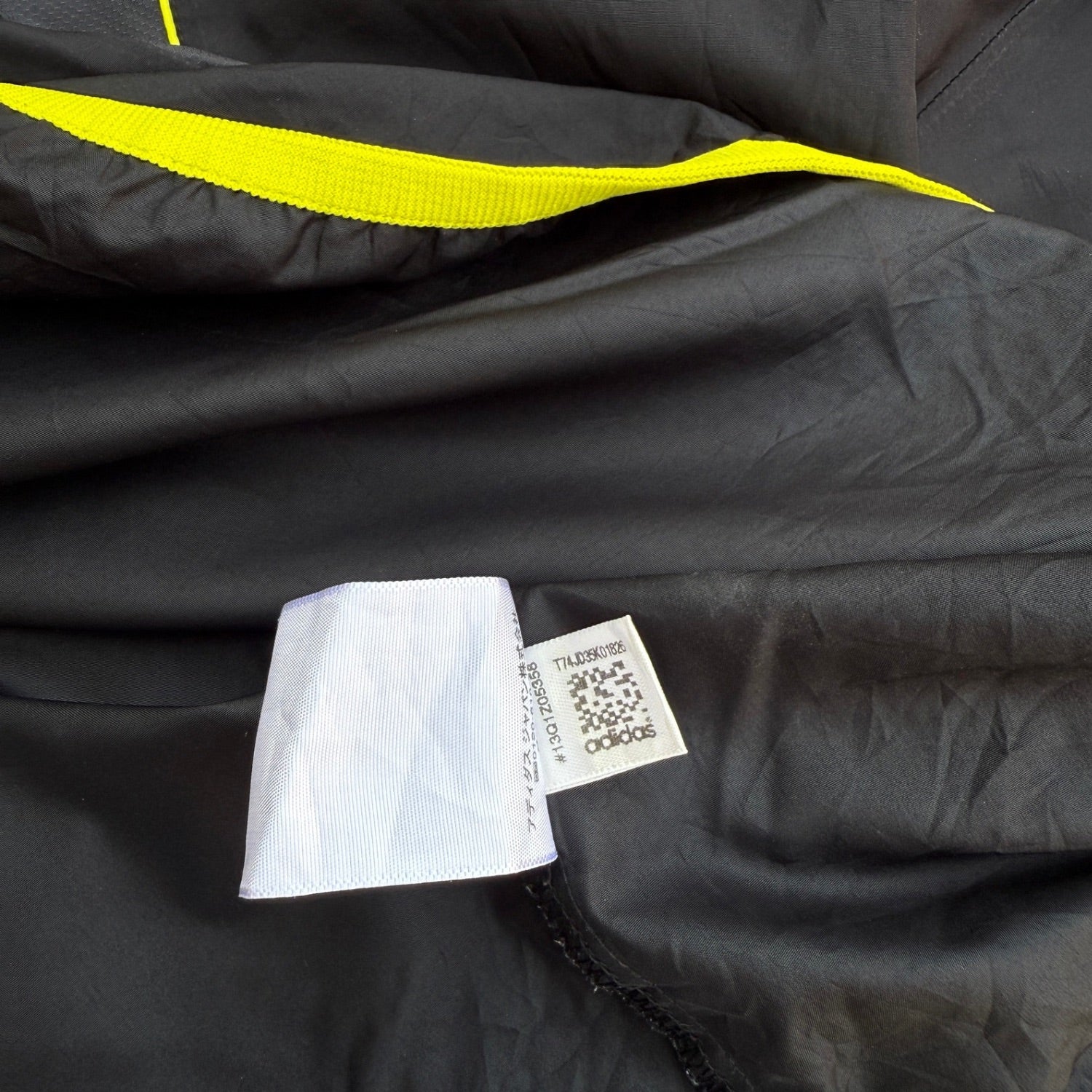 ADIDAS V NACK PULLOVER WINDBREAKER (329)