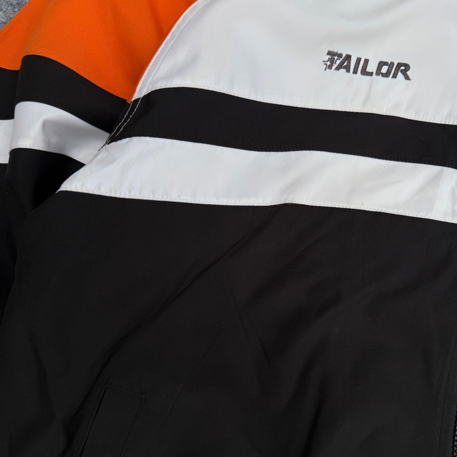 TAILOR (137)