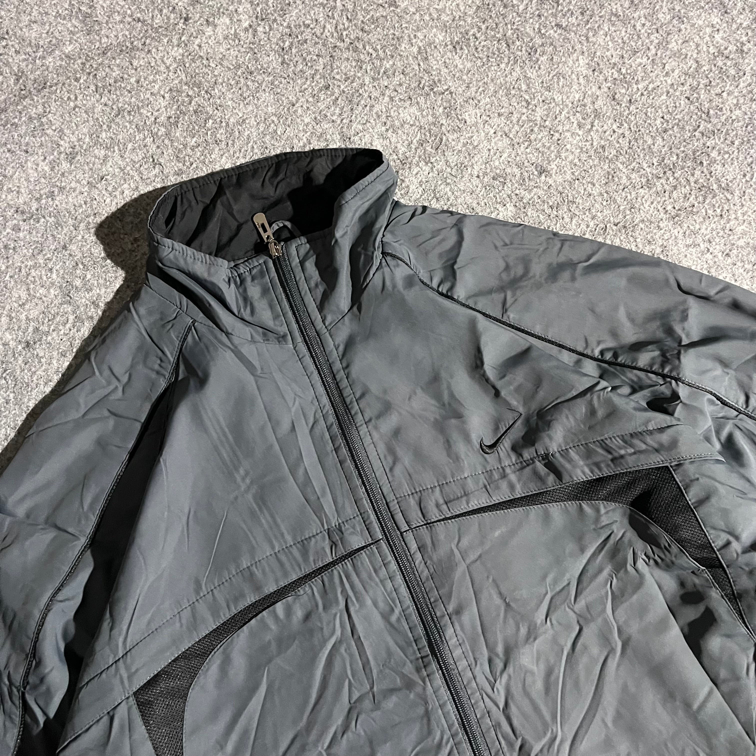 GRY VINTAGE NIKE