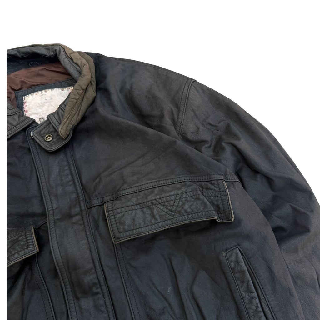 VINTAGE BLACK LEATHER (42)