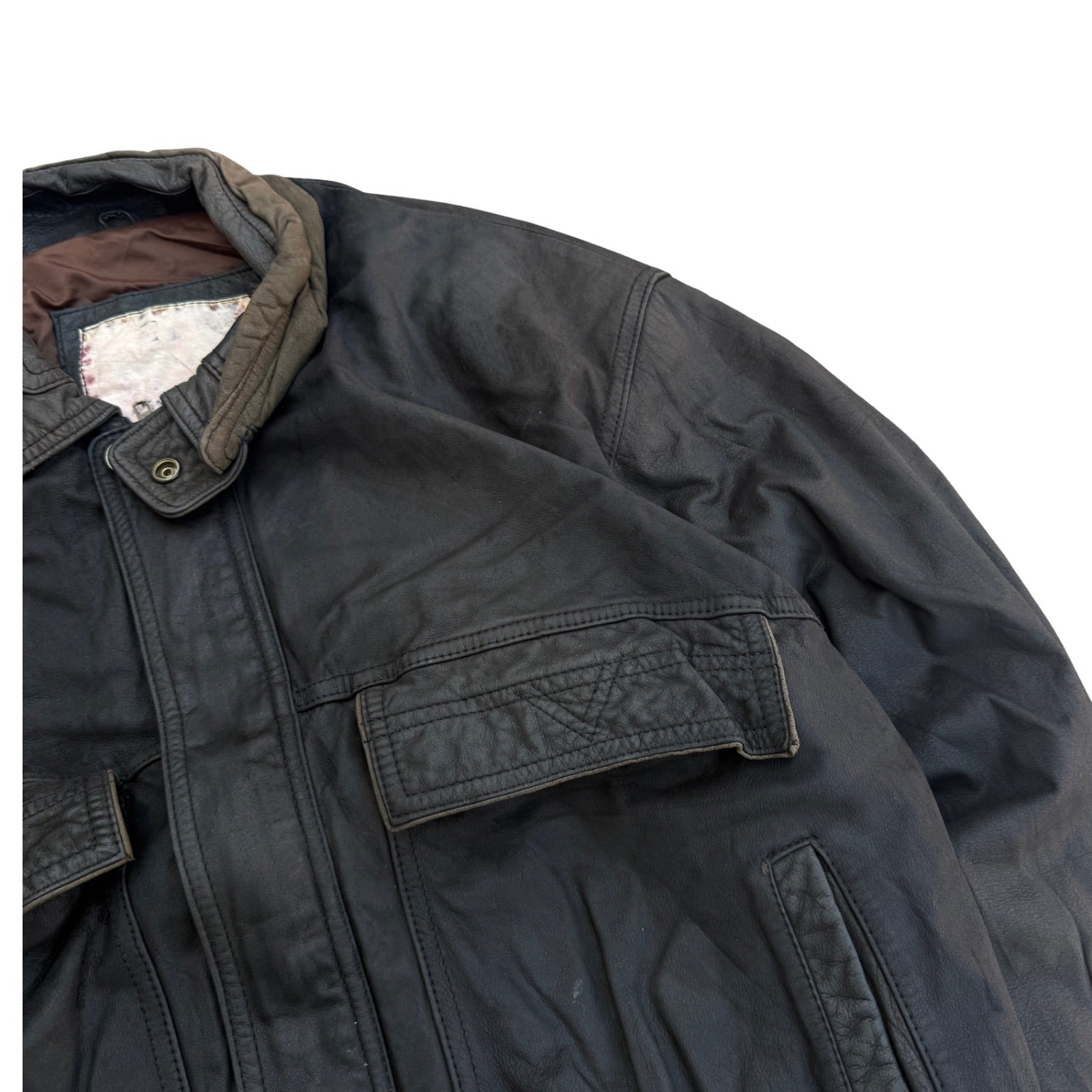VINTAGE BLACK LEATHER (42)