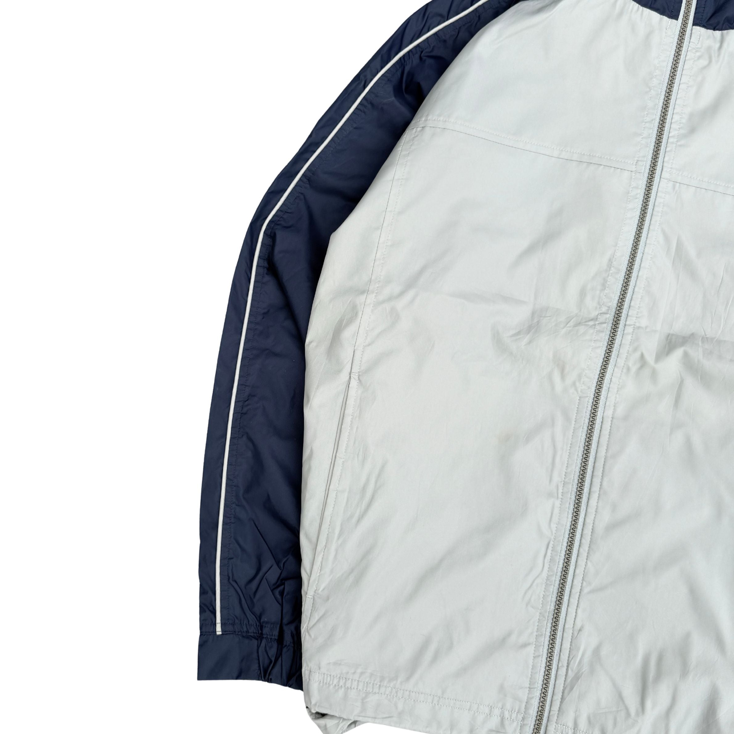 NIKE (235)