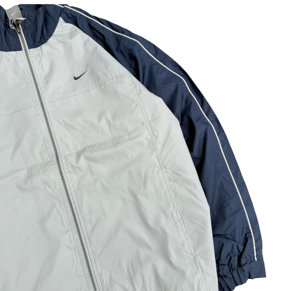 NIKE (235)