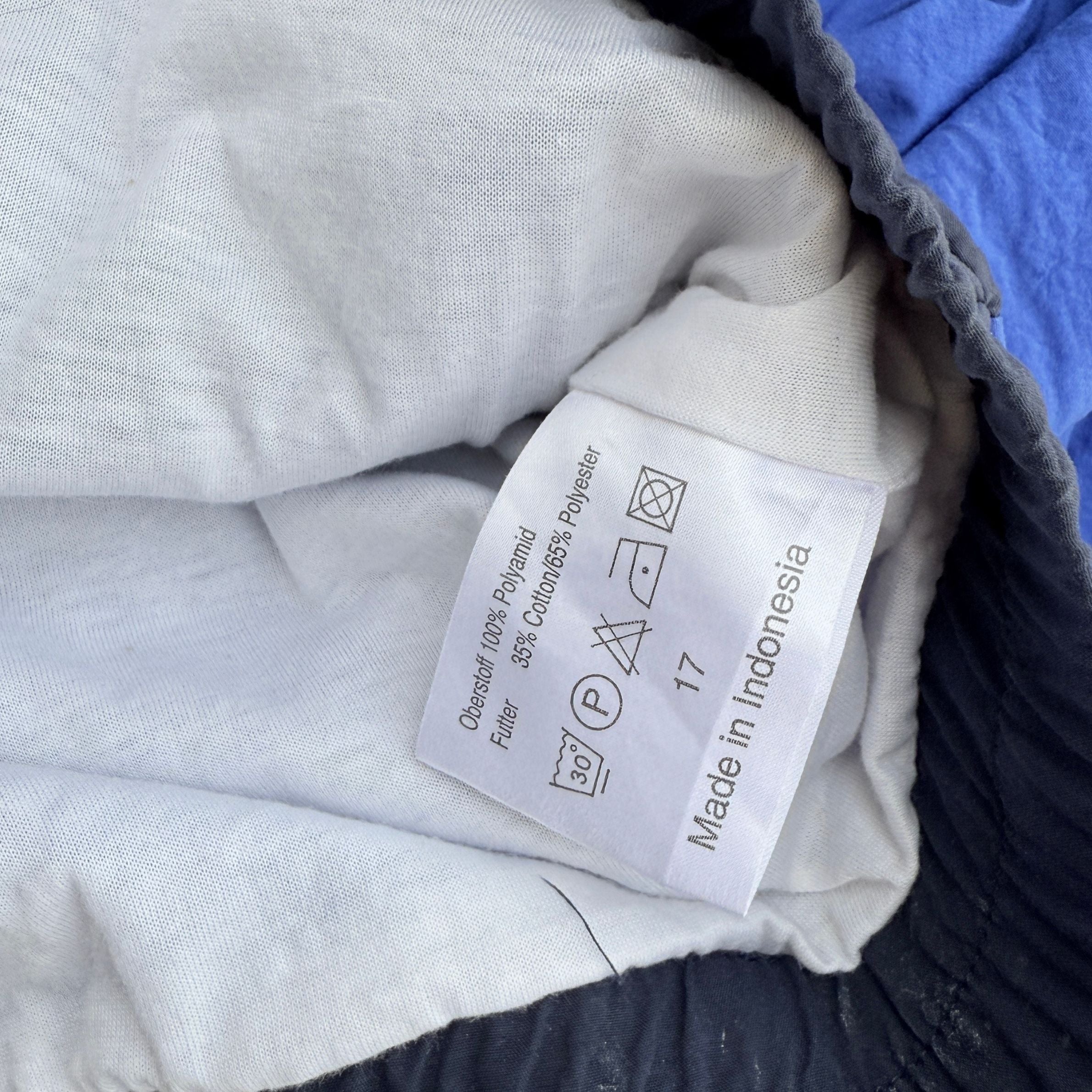 VINTAGE REEBOK (225)
